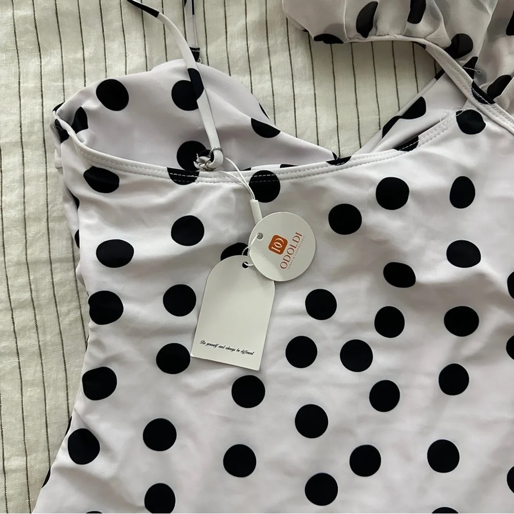 NWT One Shoulder Ruffle Polka Dot One Piece Swimsuit - Picture 4 of 10